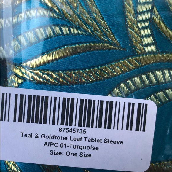 🦚🦚🦚 Turquoise Embroidered Tablet Sleeve 🦚🦚🦚 - Picture 3 of 5